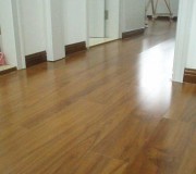 客廳地板